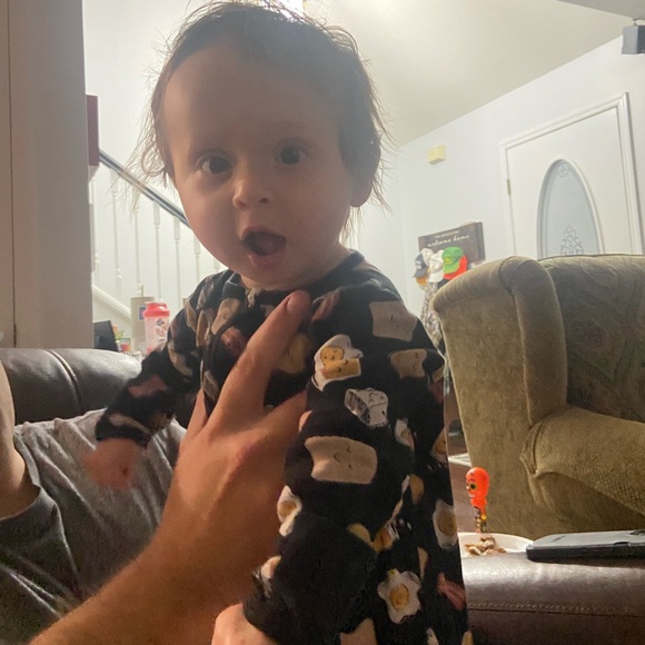 Meet your Posher, Sammie - Picture 4 of 6